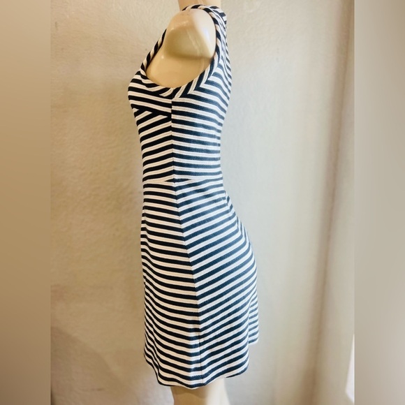 MADEWELL Black and White striped fit and flare dress XS - Picture 3 of 16
